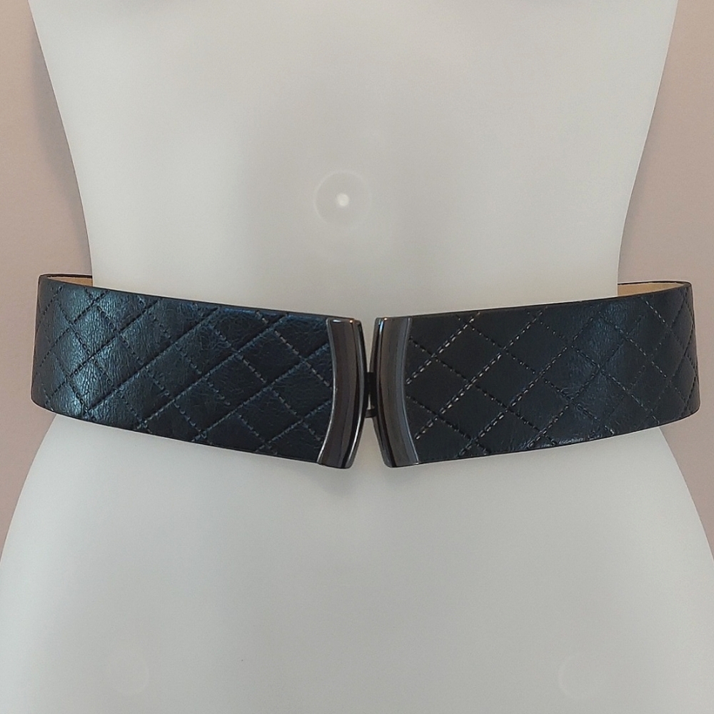 Kohls Black Diamond Quilted Elasticized Faux Leather Belt Size Medium/Large